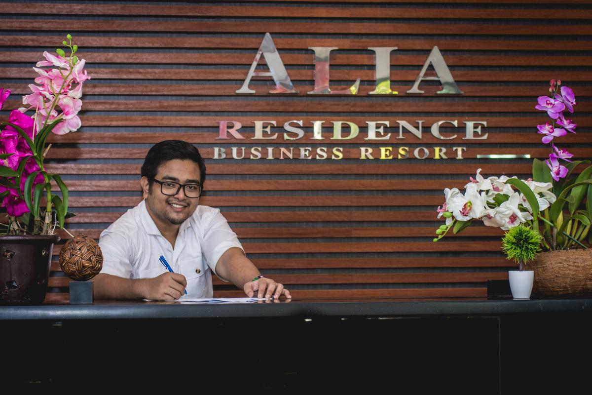 Alia Residence Business Resort Padang Mat Sirat Exterior foto