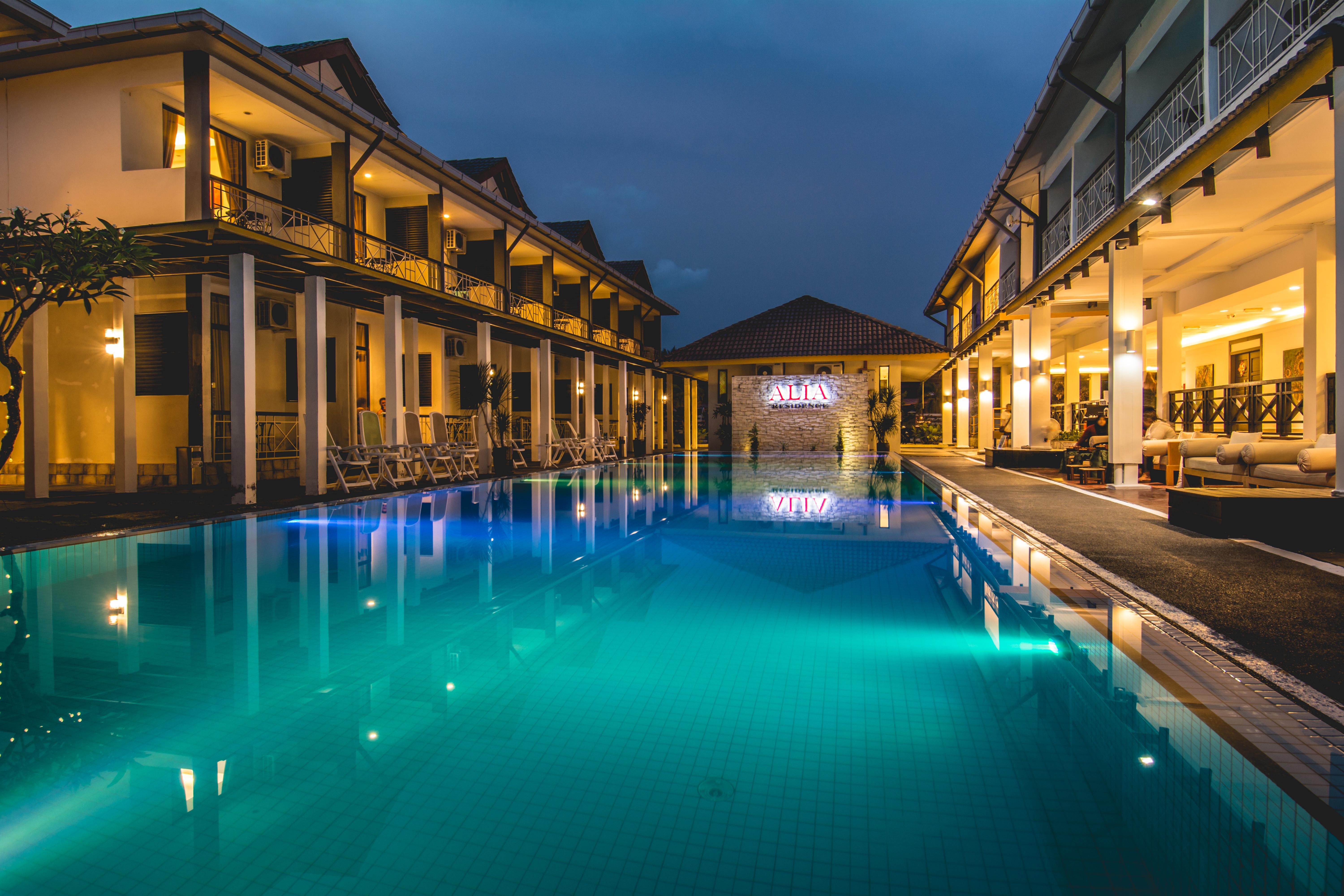 Alia Residence Business Resort Padang Mat Sirat Exterior foto