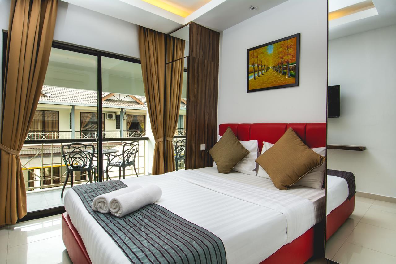 Alia Residence Business Resort Padang Mat Sirat Exterior foto